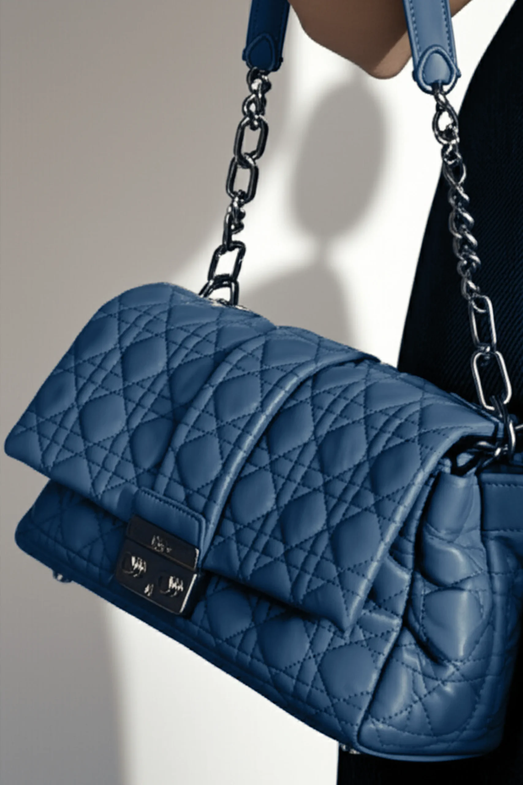 Christian Dior Cannage New Lock Leather Flap Bag - Image 2