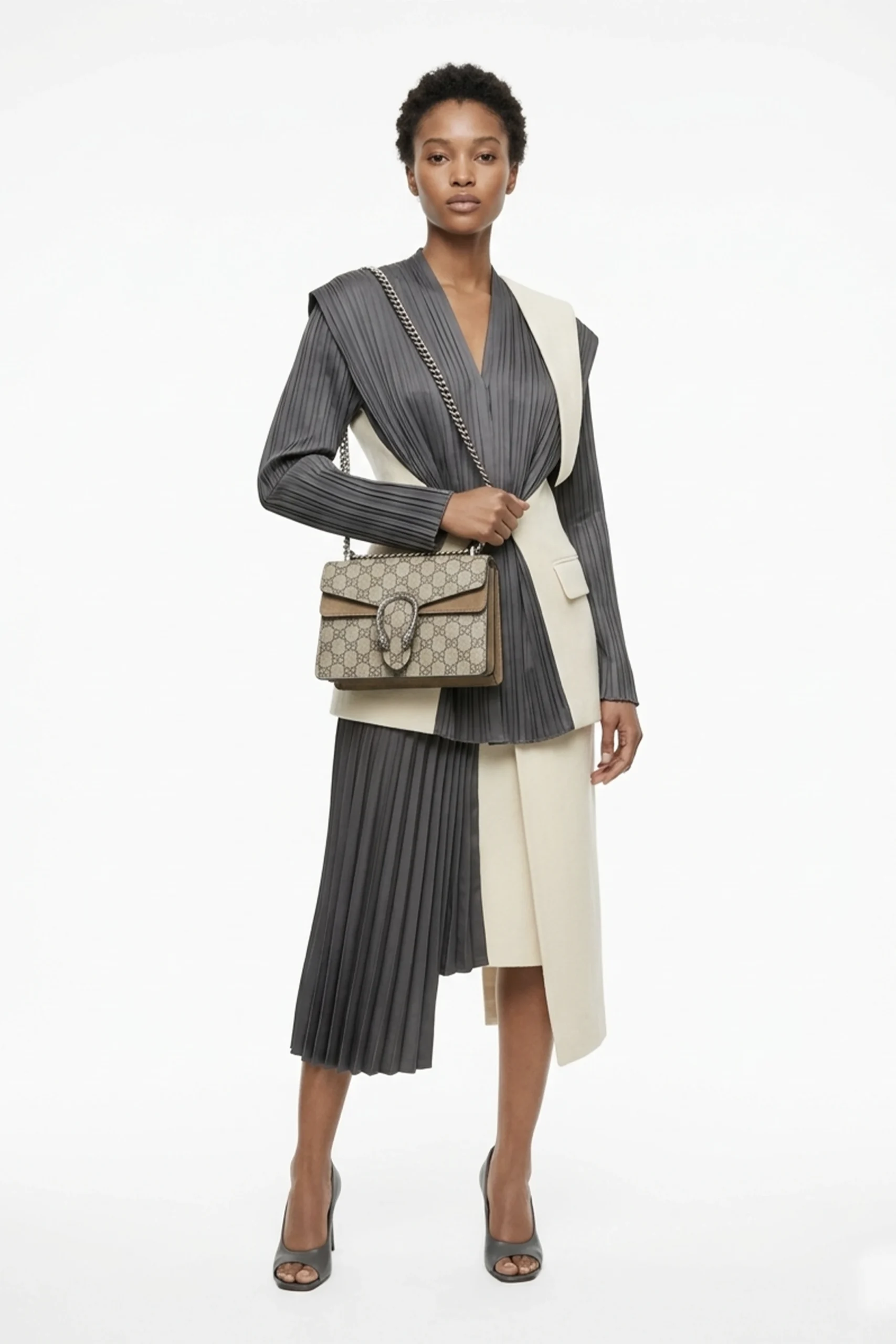 Gucci Mini Dionysus Shoulder Bag - Image 2